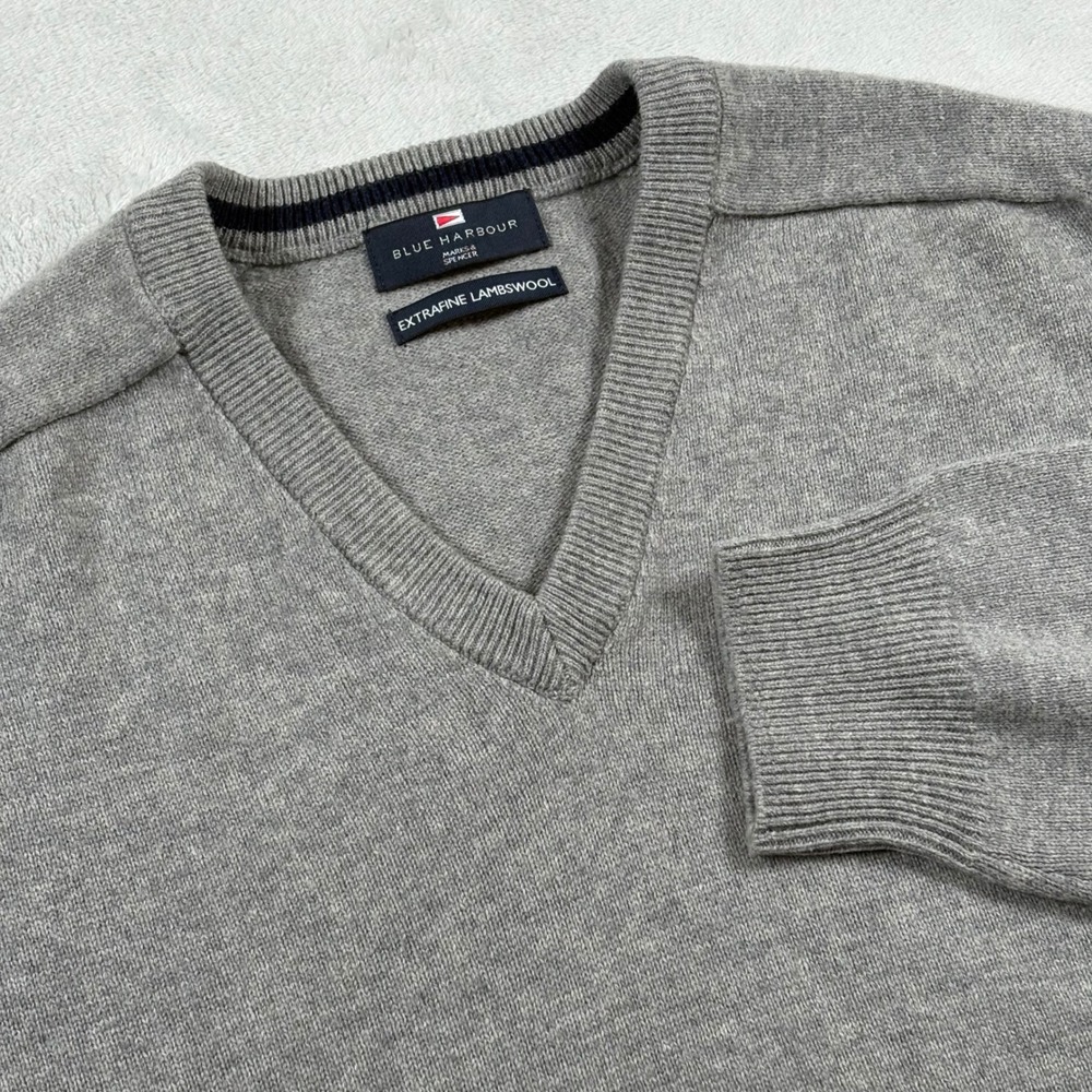 Blue Harbour Marks & Spencer Mens Extrafine Lambswool V-Neck Sweater Grey Medium
